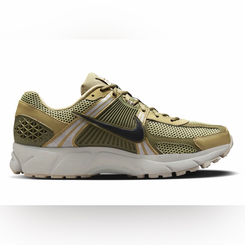 NWOB NIKE ZOOM VOMERO 5 Men – Neutral Olive/Black-medium Olive - Picture 2 of 8